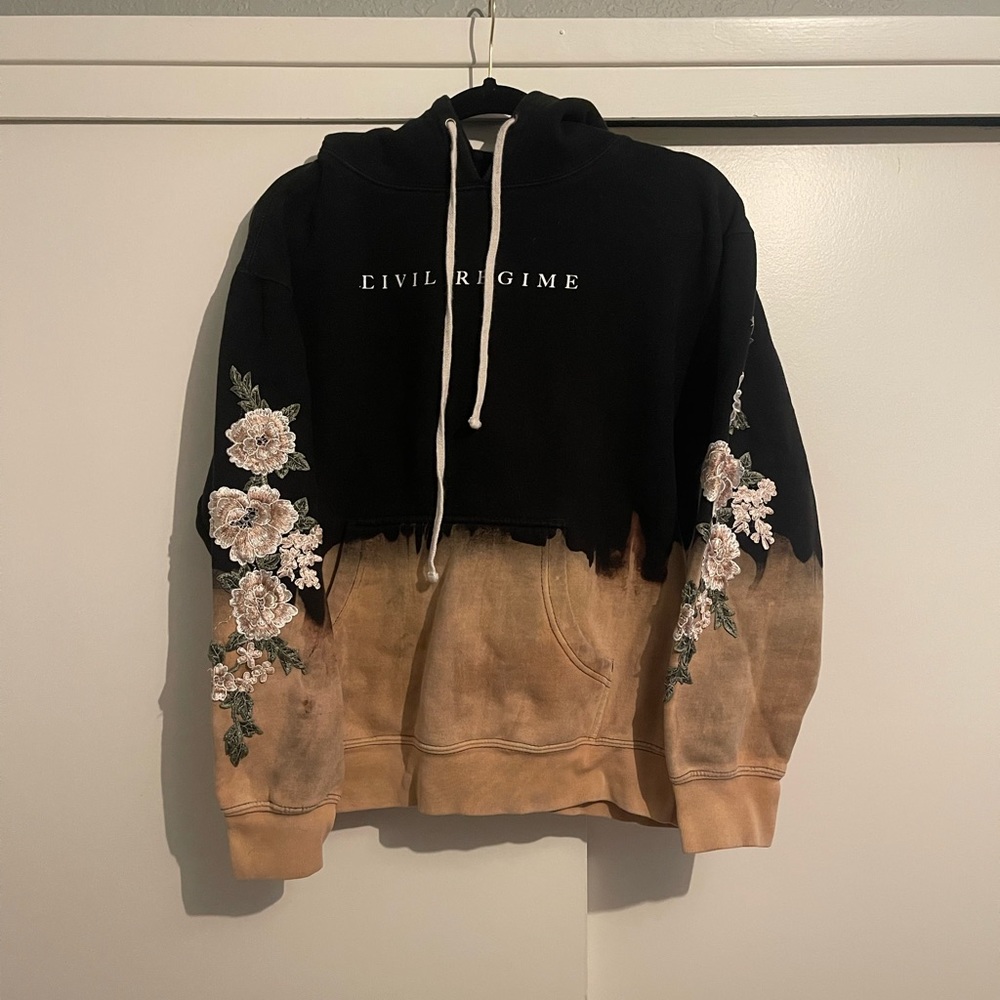 Civil Regime flower patch sweatshirt